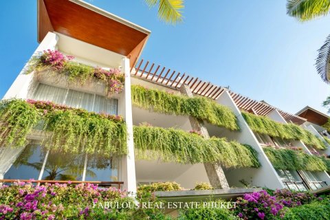 Condo on Surin Beach, Thailand, 2 bedrooms № 179815 - photo 10