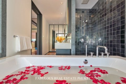 Condo on Surin Beach, Thailand, 2 bedrooms № 179815 - photo 8