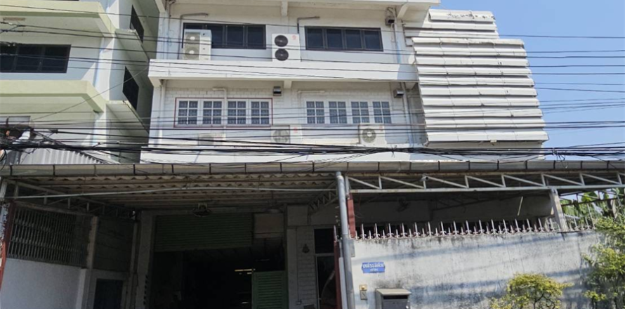 Entrepôt à Bangkok, Thaïlande 1 m2 № 190496