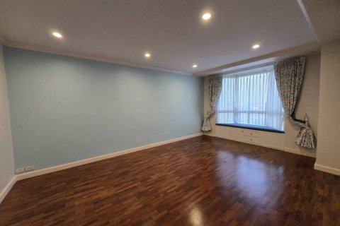 Кондоминиум с 3 спальнями в Суан Луанге, Бангкок, Таиланд № 151017 - фото 5