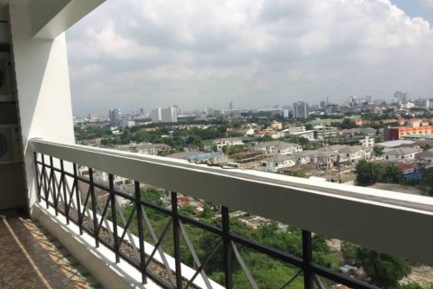 Кондоминиум с 3 спальнями в Суан Луанге, Бангкок, Таиланд № 151017 - фото 10