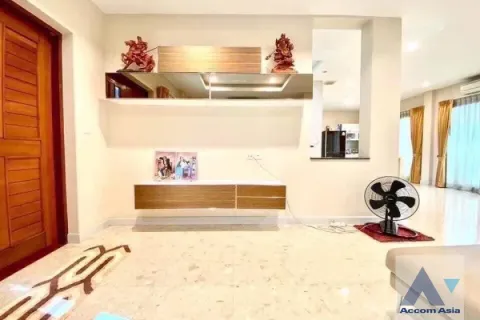 Haus in Nonthaburi, Thailand 4 Schlafzimmer № 219719 - Foto 9