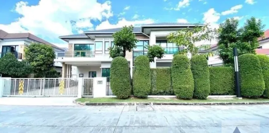 Haus in Nonthaburi, Thailand 4 Schlafzimmer № 219719