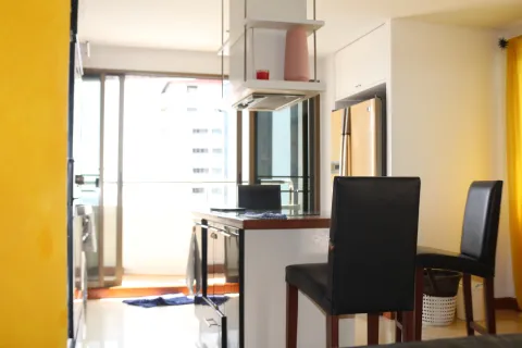 Condo à Suan Luang, Bangkok, Thaïlande, 2 chambres  № 148017 - photo 1