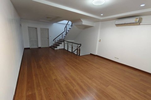 Townhouse in Bang Bon, Bangkok, Thailand 3 bedrooms № 148020 - photo 8