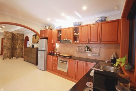 Villa in Hua Hin, Thailand 3 bedrooms № 157093 - photo 16