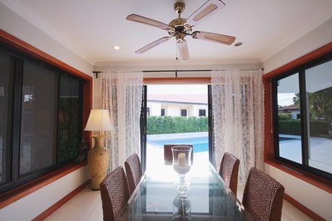 Villa in Hua Hin, Thailand 3 bedrooms № 157093 - photo 12