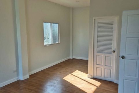 Duplex in Hang Dong, Thailand 3 bedrooms № 139196 - photo 13