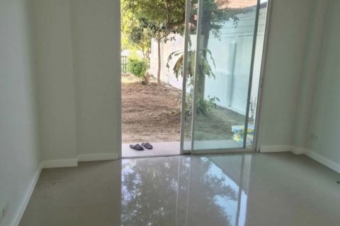 Duplex in Hang Dong, Thailand 3 bedrooms № 139196 - photo 10