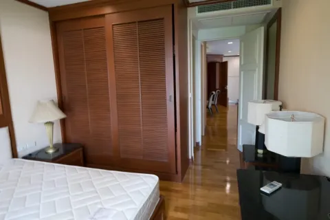 Condo in Watthana, Bangkok, Thailand, 2 bedrooms  № 161207 - photo 7