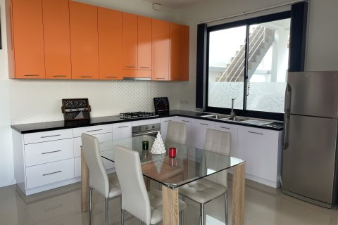 House in Phuket, Thailand 3 bedrooms № 161205 - photo 2