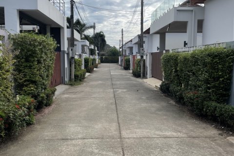 House in Phuket, Thailand 3 bedrooms № 161205 - photo 4