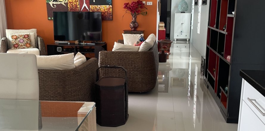 House in Phuket, Thailand 3 bedrooms № 161205