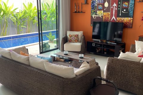 House in Phuket, Thailand 3 bedrooms № 161205 - photo 16