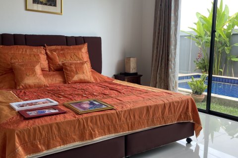 House in Phuket, Thailand 3 bedrooms № 161205 - photo 12