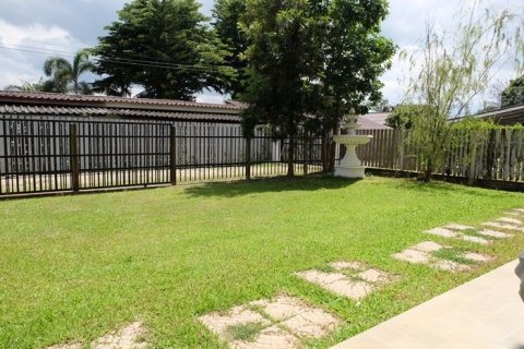House in San Sai, Thailand 3 bedrooms № 161209 - photo 27