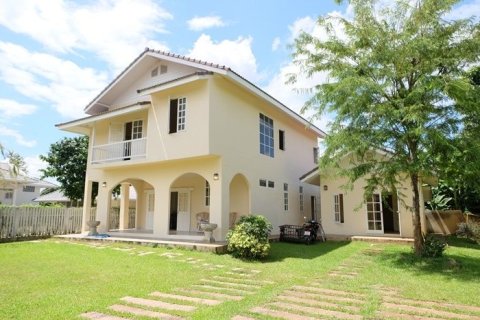 House in San Sai, Thailand 3 bedrooms № 161209 - photo 1