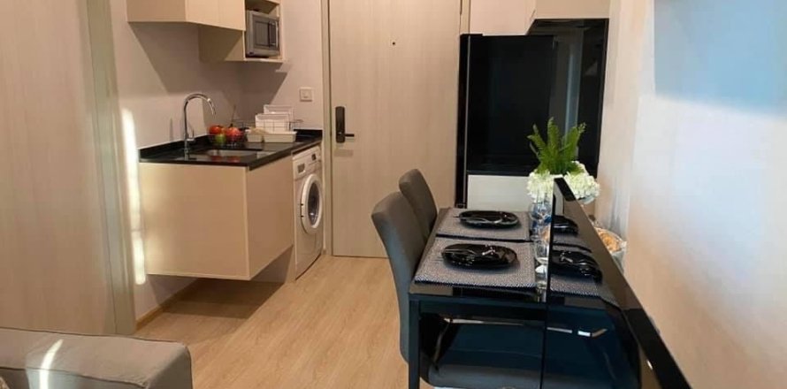 Студия в кондо в Хуай Кванге, Бангкок, Таиланд № 172144