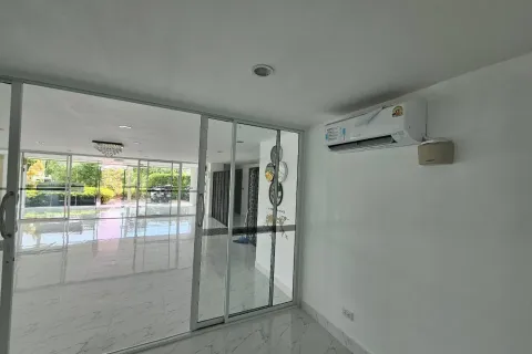 Офис в Паттайе, Таиланд  № 172143 - фото 25