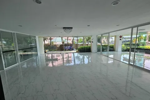 Офис в Паттайе, Таиланд  № 172143 - фото 24