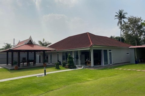 House in Pattaya, Thailand 2 bedrooms № 157468 - photo 19