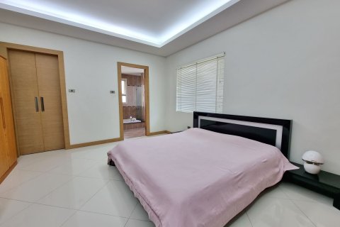 House in Pattaya, Thailand 2 bedrooms № 157463 - photo 9