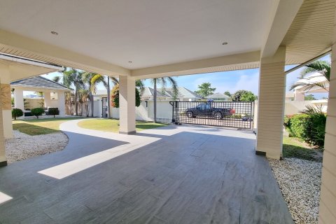 House in Pattaya, Thailand 2 bedrooms № 157463 - photo 13