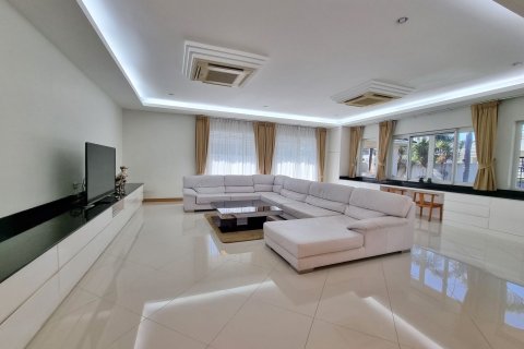 House in Pattaya, Thailand 2 bedrooms № 157463 - photo 6