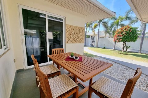 House in Pattaya, Thailand 2 bedrooms № 157463 - photo 14