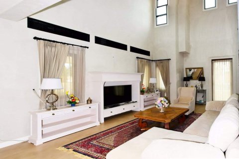 House in Pattaya, Thailand 3 bedrooms № 157467 - photo 14