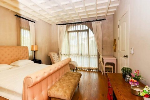 House in Pattaya, Thailand 3 bedrooms № 157467 - photo 12