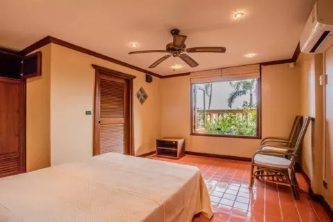 Villa in Phuket, Thailand 7 bedrooms № 145175 - photo 17