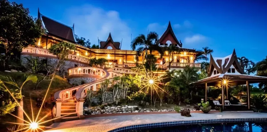 Villa in Phuket, Thailand 7 bedrooms № 145175
