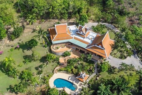 Villa in Phuket, Thailand 7 bedrooms № 145175 - photo 2
