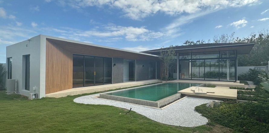 Villa à Phuket, Thaïlande 4 chambres № 145177