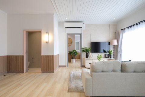 Condo sur Nai Yang, Thaïlande, 3 chambres № 163939 - photo 21