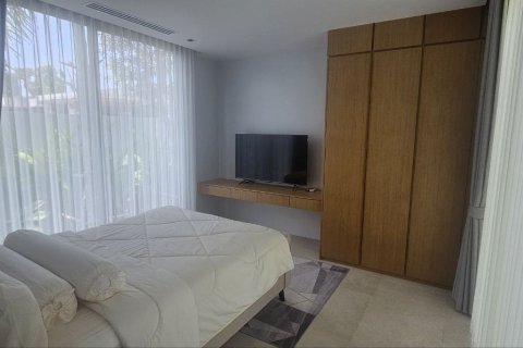 Villa in Pattaya, Thailand 4 bedrooms № 163926 - photo 11