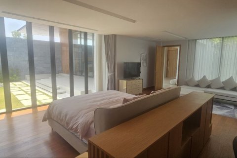 Villa in Pattaya, Thailand 4 bedrooms № 163926 - photo 8