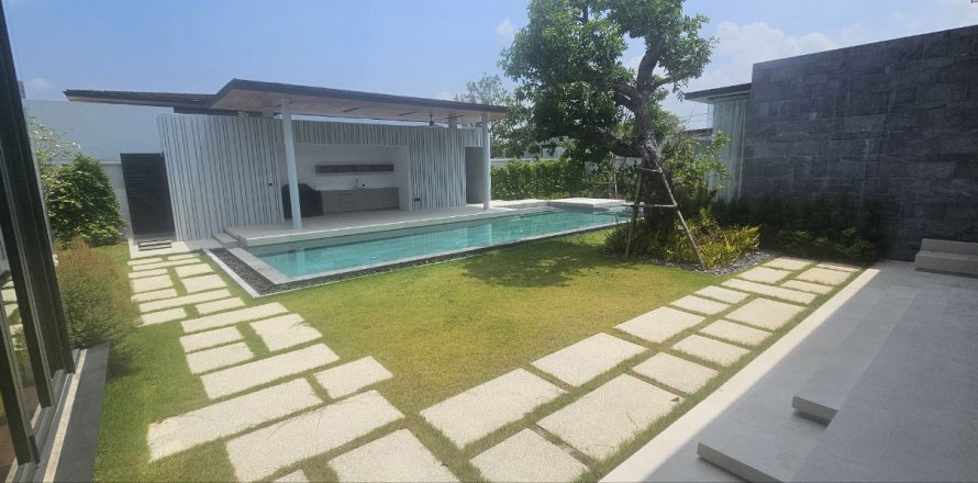 Villa à Pattaya, Thaïlande 4 chambres № 163926