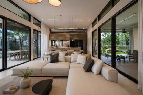Villa in Phuket, Thailand 3 bedrooms № 75775 - photo 2