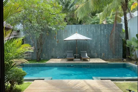 House in Bang Tao, Thailand 3 bedrooms № 163940