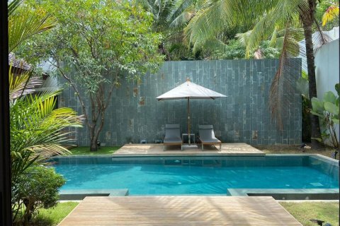 House in Bang Tao, Thailand 3 bedrooms № 163940