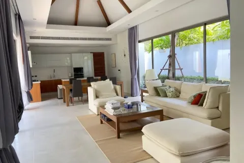 House in Bang Tao, Thailand 3 bedrooms № 163940 - photo 15