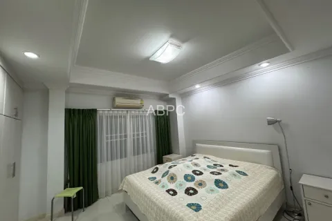 Adosado de 4 dormitorios en Jomtien Beach, Pattaya, Tailandia № 212026 - foto 10