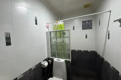 Adosado de 4 dormitorios en Jomtien Beach, Pattaya, Tailandia № 212026 - foto 12