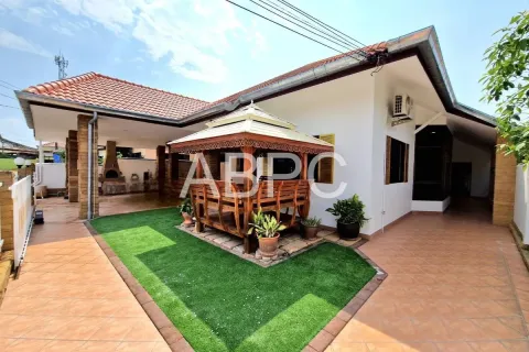 Casa de 3 dormitorios en Pattaya, Tailandia № 212028 - foto 7