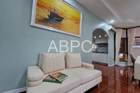 Casa de 3 dormitorios en Pattaya, Tailandia № 212028 - foto 2