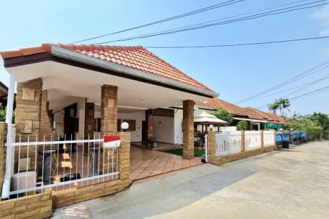 Casa de 3 dormitorios en Pattaya, Tailandia № 212028 - foto 15