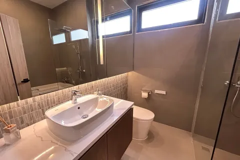 Casa de 3 dormitorios en Pattaya, Tailandia № 212023 - foto 11