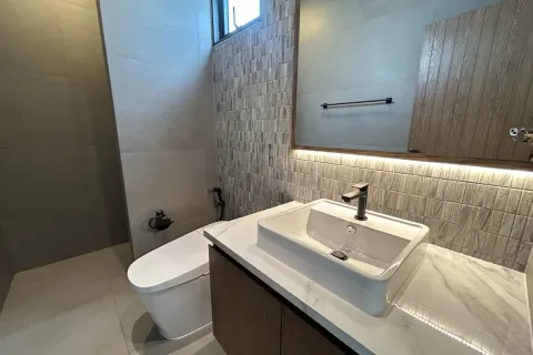 Casa de 3 dormitorios en Pattaya, Tailandia № 212023 - foto 17